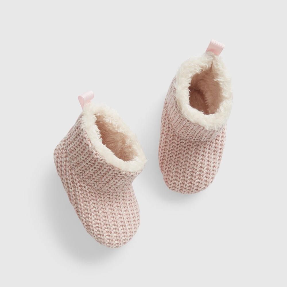 Baby GAP Pink Sherpa-Lined Booties 6-12 months BRAND NEW
